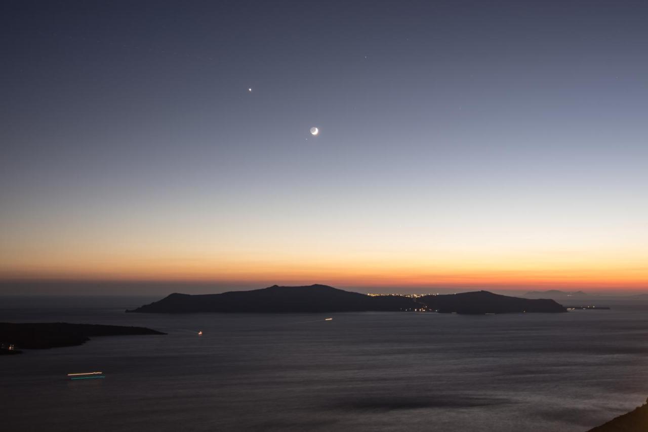 On The Cliff 4* Fira (Santorini)