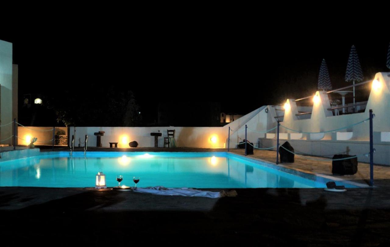Adamastos Akrotiri (Santorini)