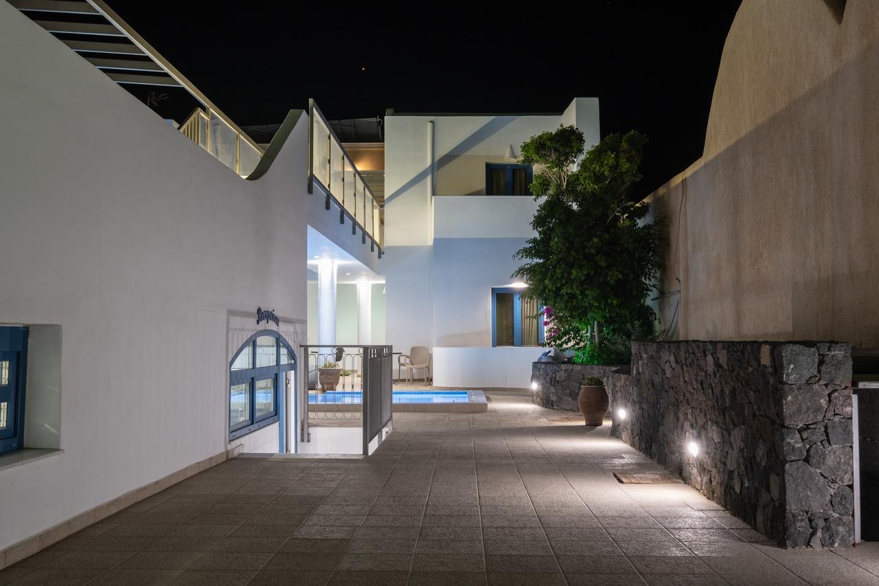 Aparthotel Tristhenia Perissa (Santorini)