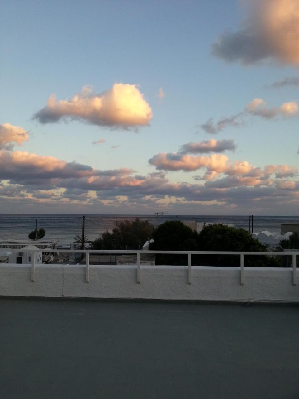 Sagma Beach Rooms Bed & Breakfast 2*
