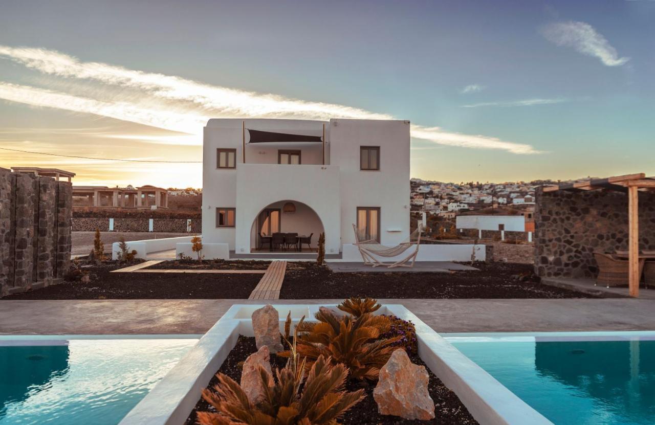Saint Apostles Fira (Santorini)