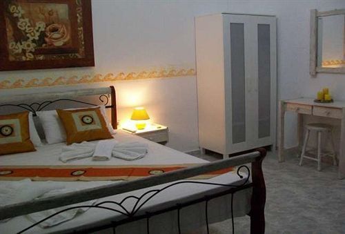 Spyros Santorini Apartment