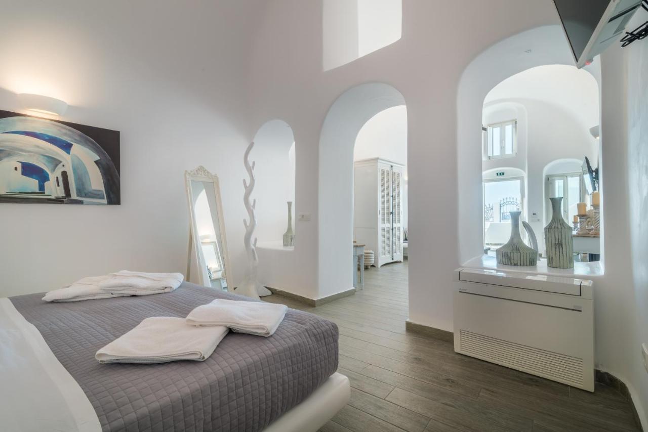 Angel Luxury Fira (Santorini)