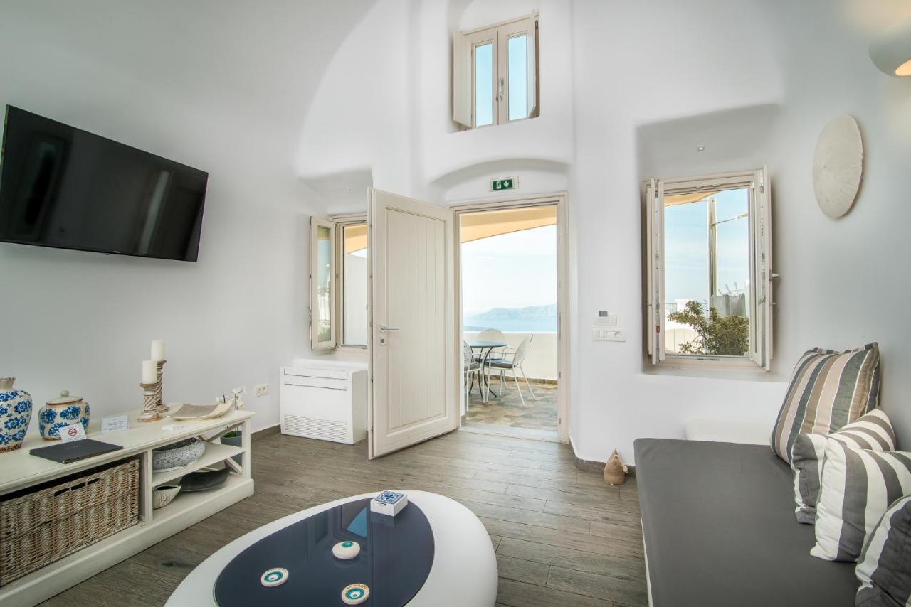 Angel Luxury 3* Fira (Santorini)
