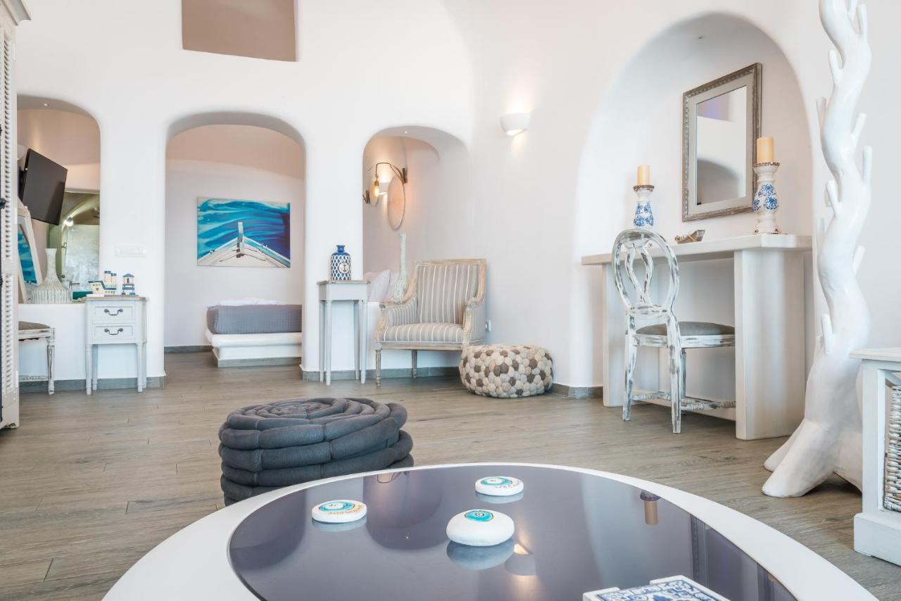 Hotel Angel Luxury Fira (Santorini)