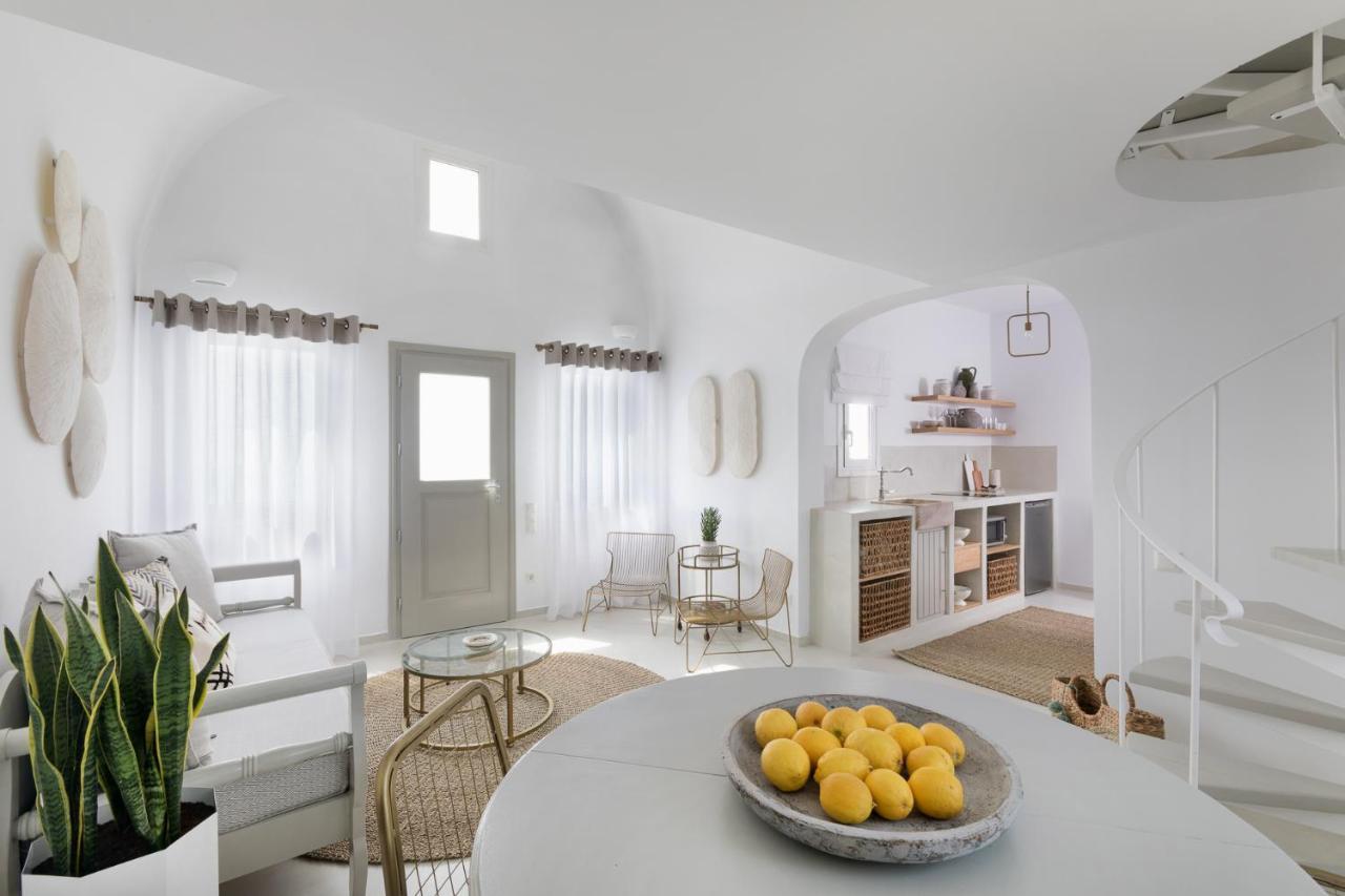 The 360° Caldera View House By Caldera * Imerovigli (Santorini)