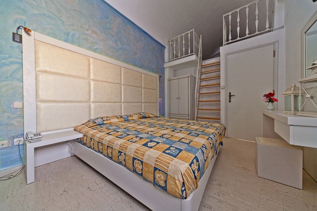 Sellada 3* Kamari (Santorini)