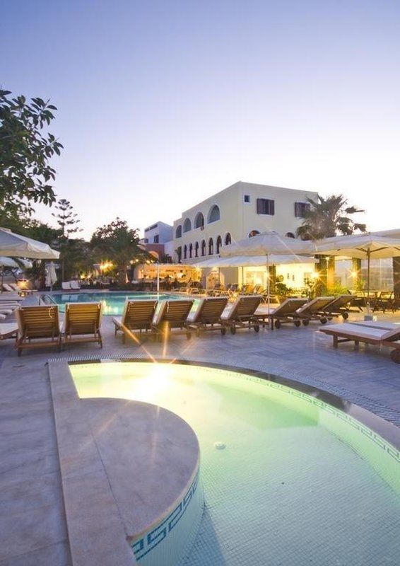 Hotel Makarios