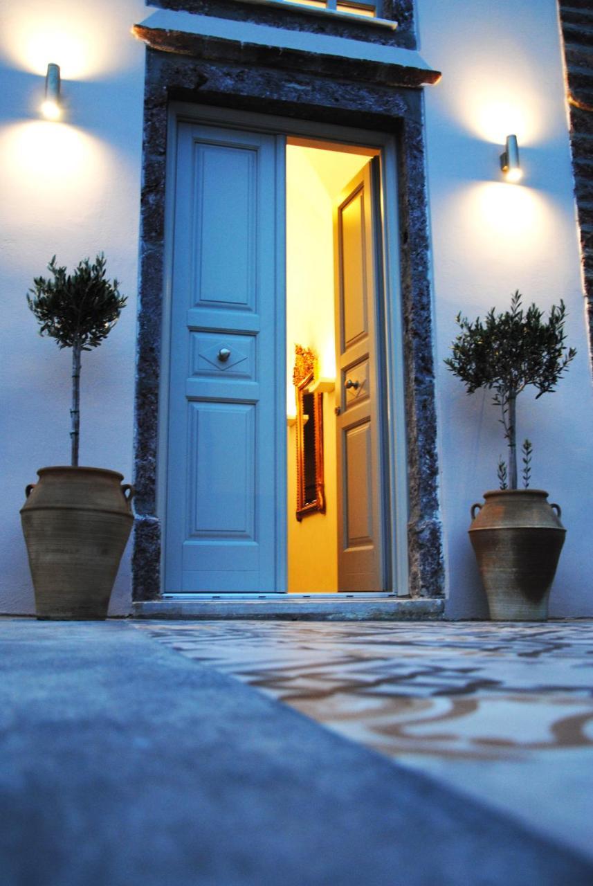 Antique Mansion Villa Oia (Santorini)