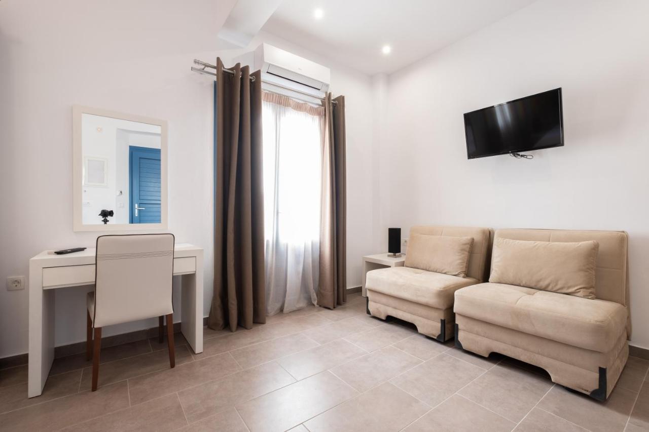 Aparthotel Tristhenia Perissa (Santorini)