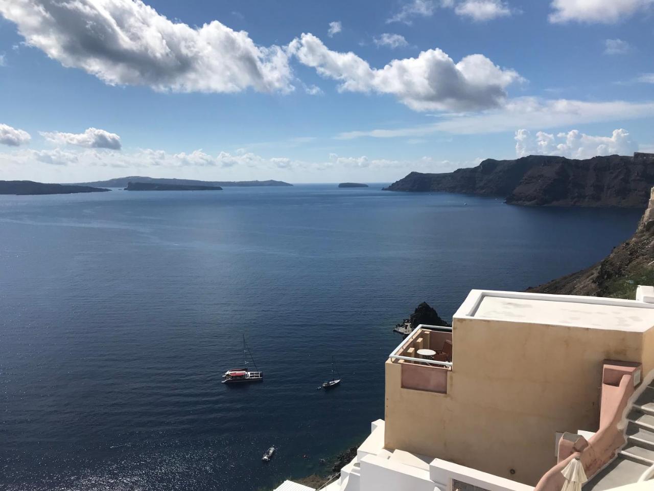 Hotel Oia Suites