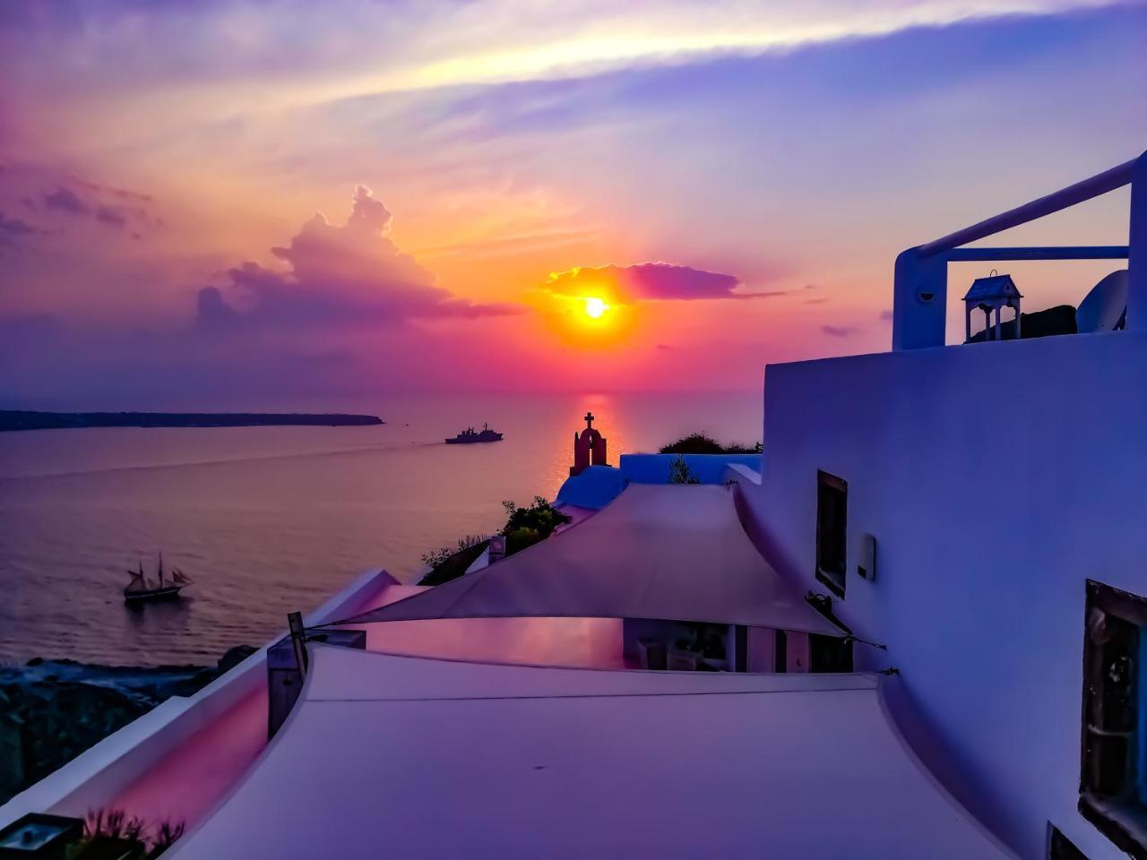 Marizan Caves & Apartment Oia (Santorini)