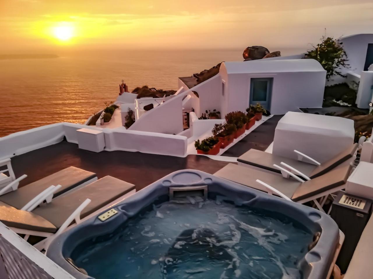 Marizan Caves & Oia (Santorini)