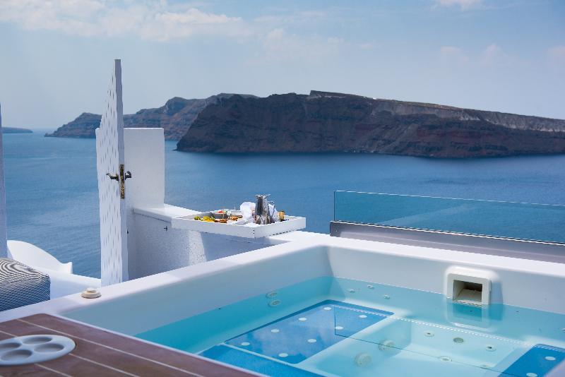 Hyperion Oia (Santorini)