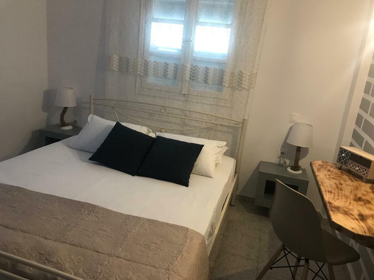 Letta Apartment Perissa (Santorini)