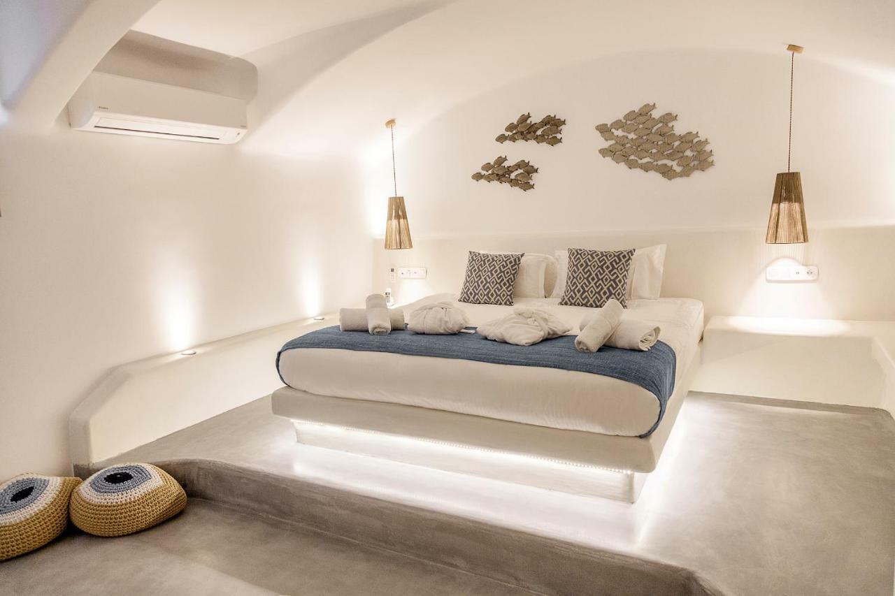 Cape 9 & 5* Akrotiri (Santorini)
