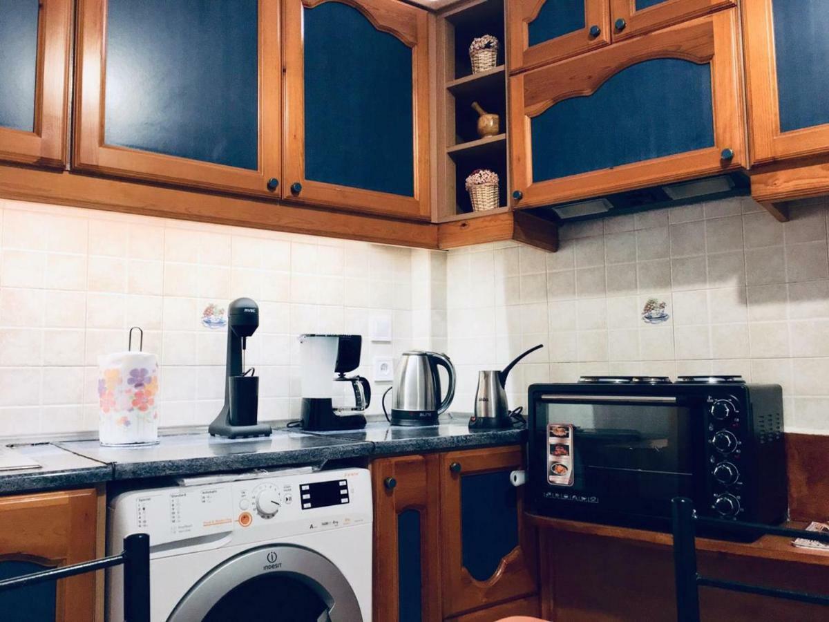 Atlantida Spacious Flat * Fira (Santorini)
