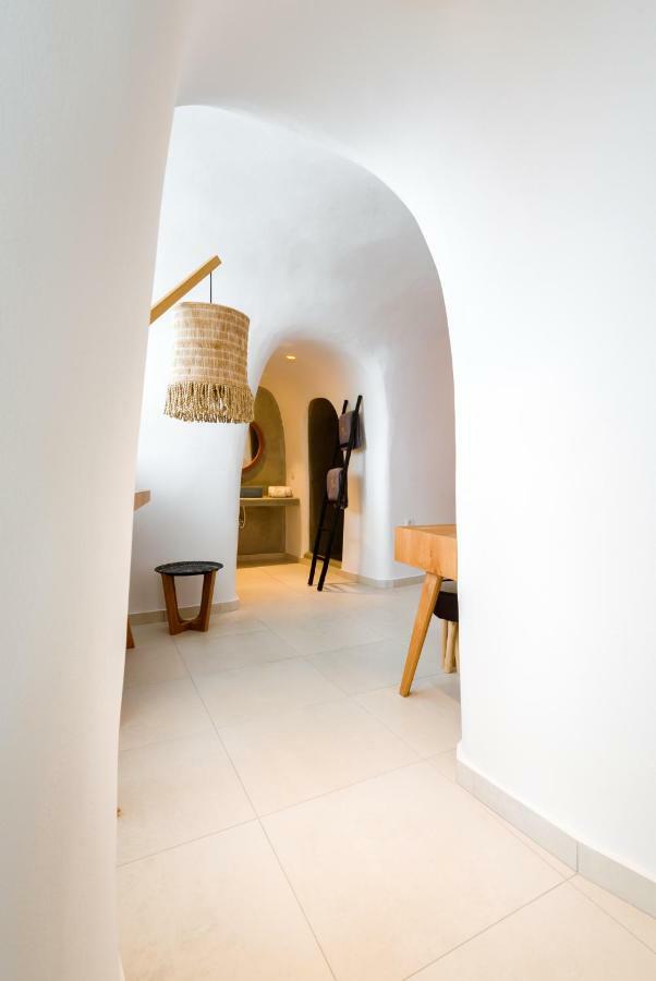 Iriana Suites