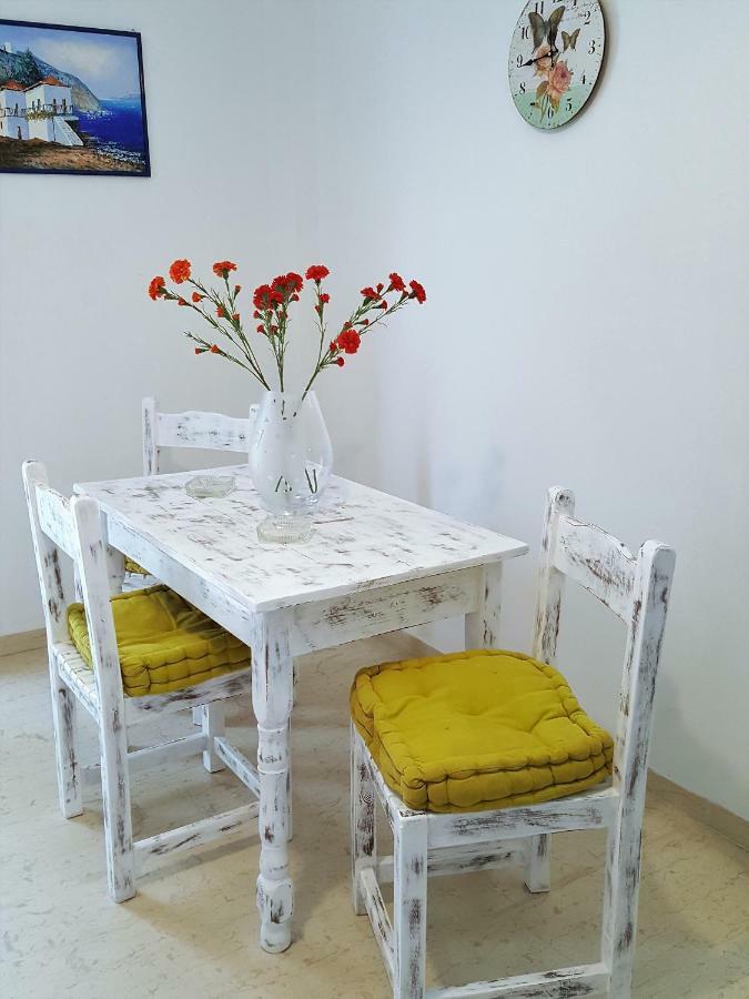 Ira Aparthotel