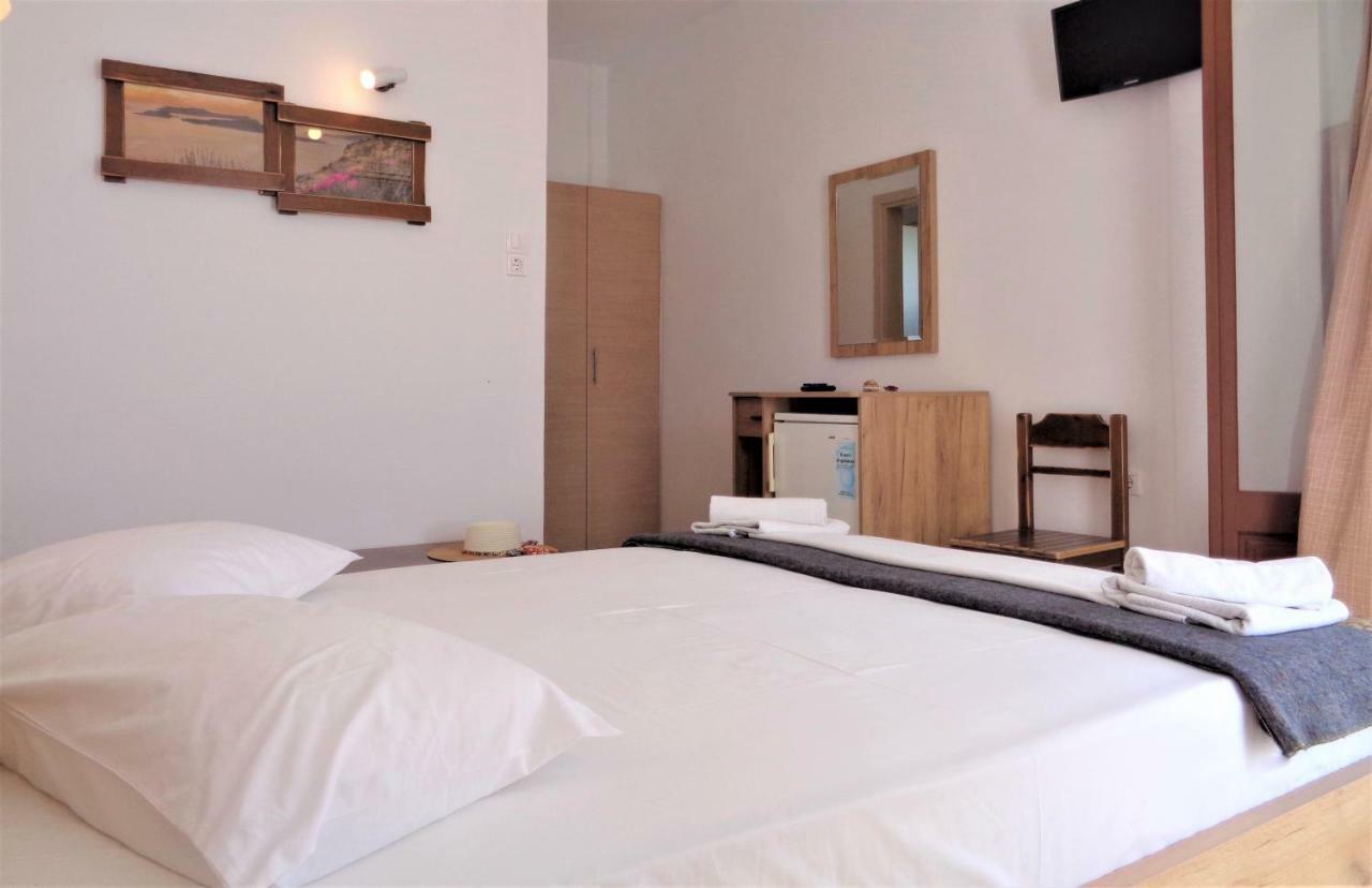 Adamastos 3* Akrotiri (Santorini)