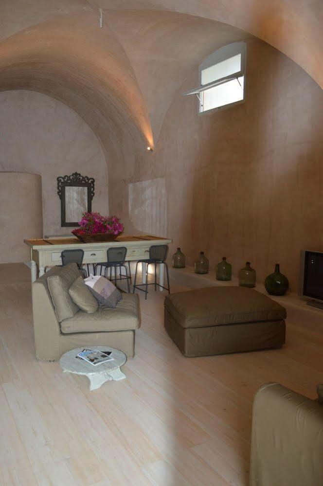 Villa Old Winery