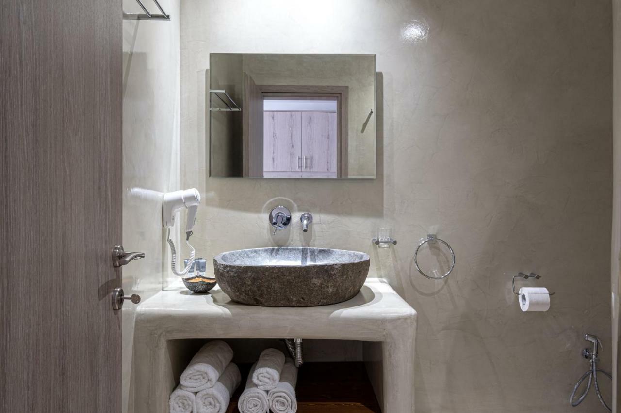 Cyclops Aparthotel Perivolos (Santorini)