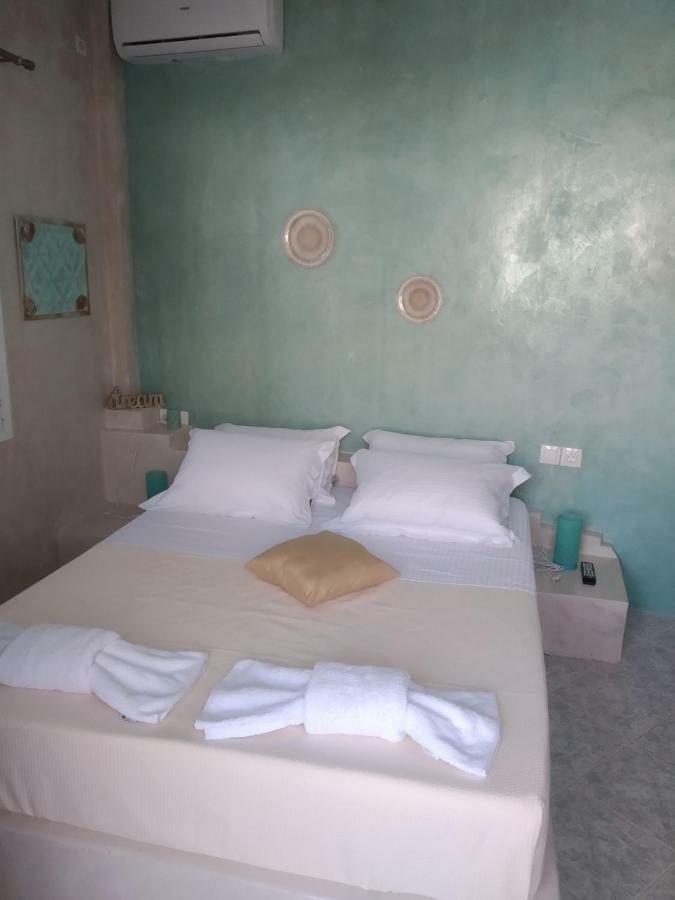 Pasithei 2* Perissa (Santorini)