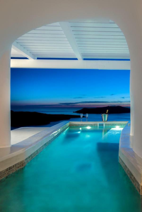 Iriana Suites Apartment *