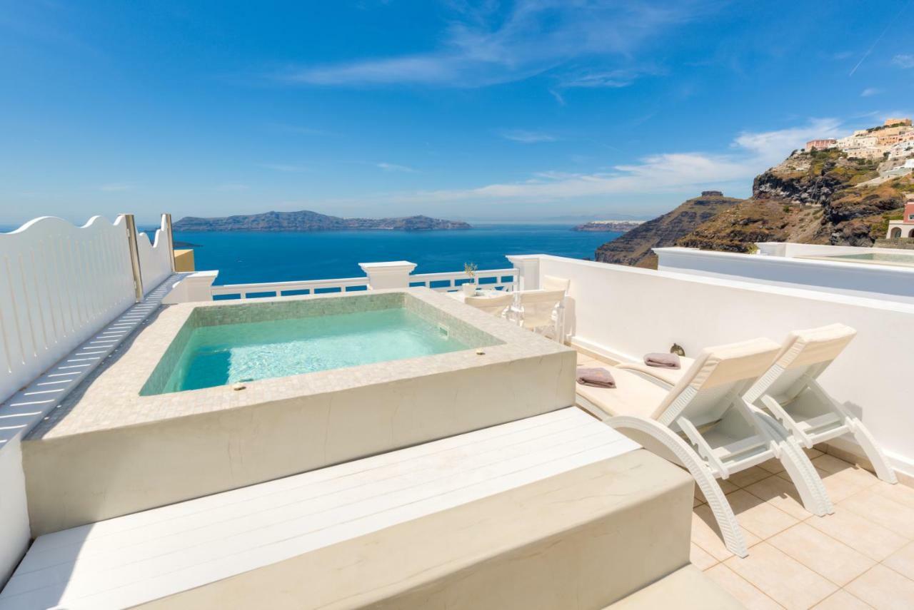 Iriana Suites Apartment *