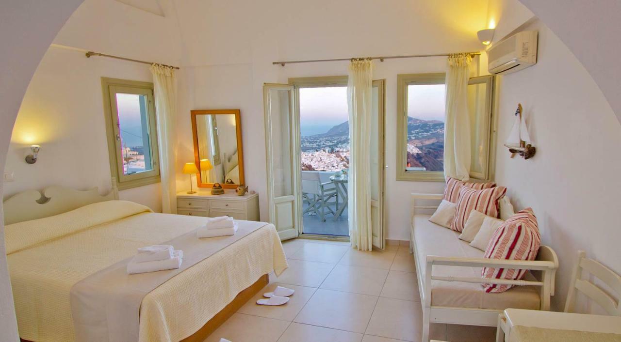 Irida - Santorini Imerovigli (Santorini)