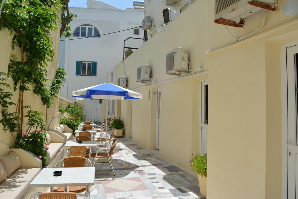 Aparthotel Anemomilos