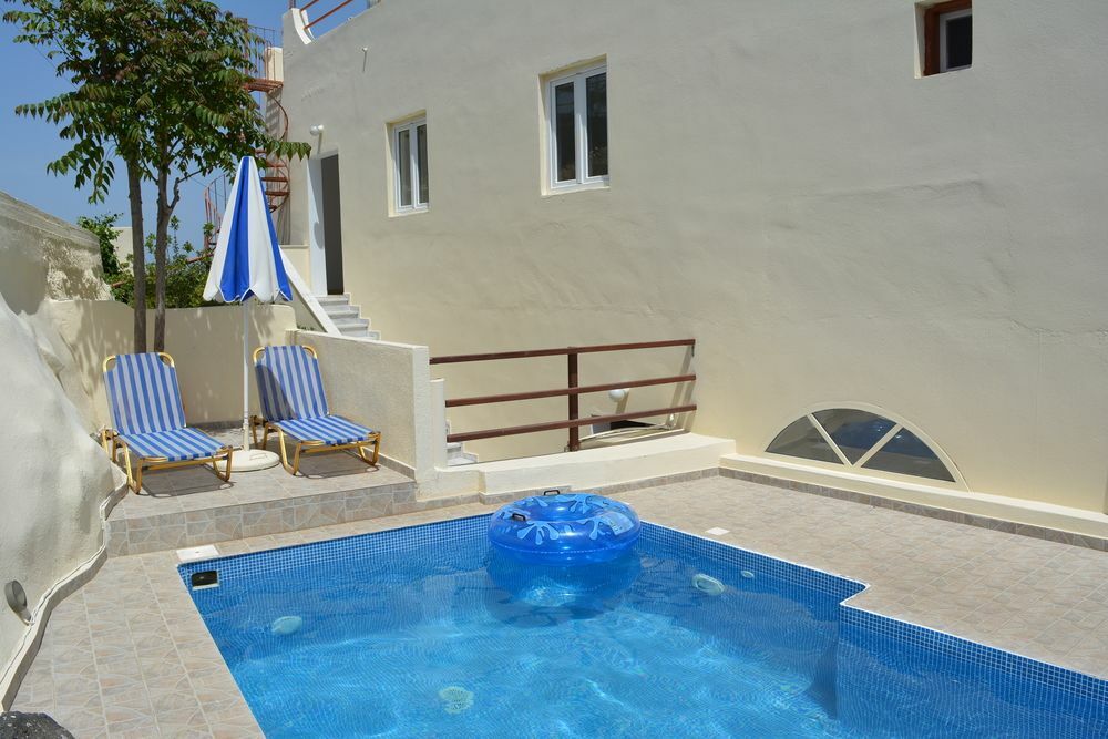Anemomilos Aparthotel Fira (Santorini)