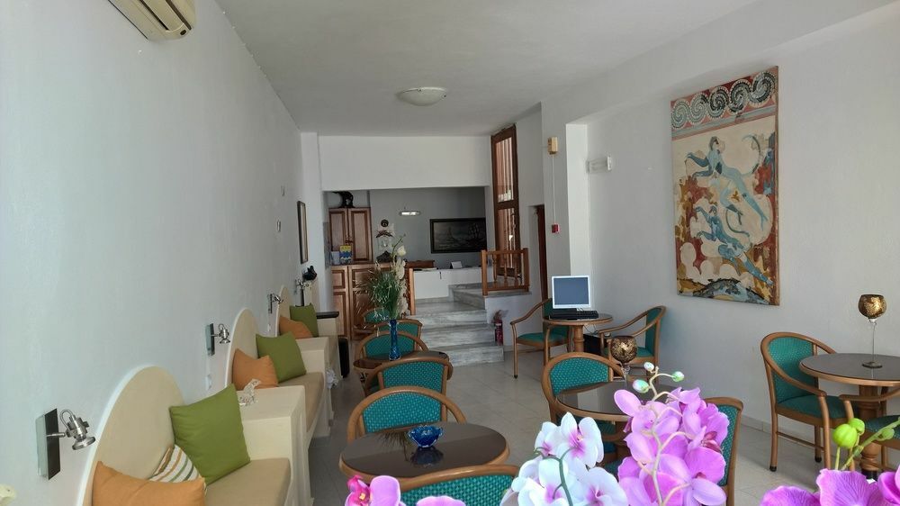 Anemomilos Fira (Santorini)