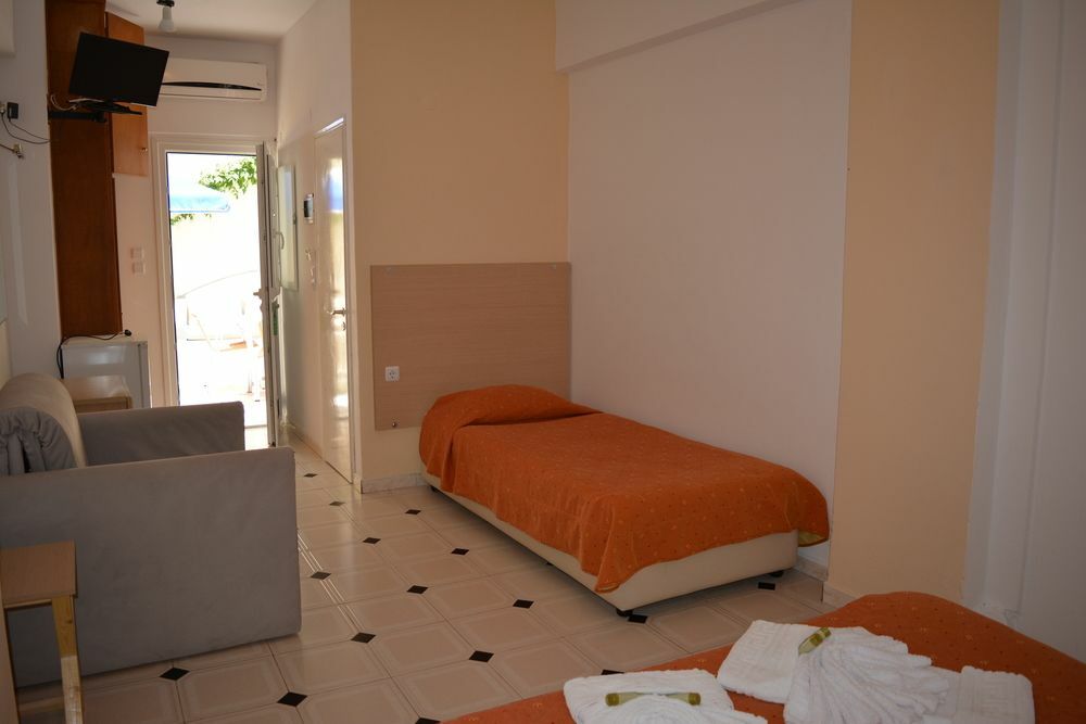 Aparthotel Anemomilos
