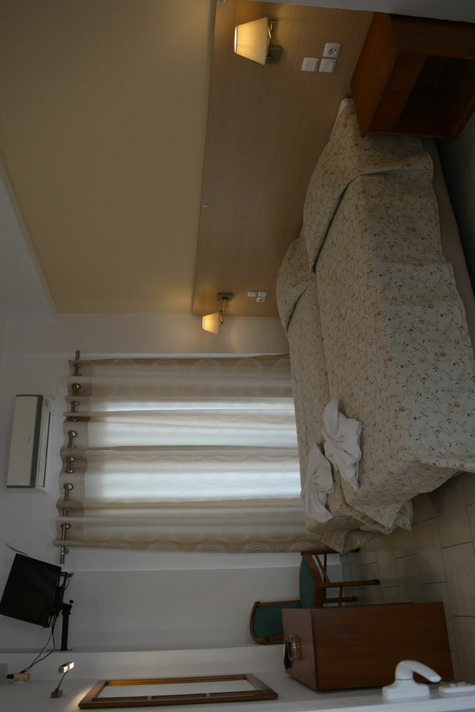 Anemomilos Aparthotel 2*
