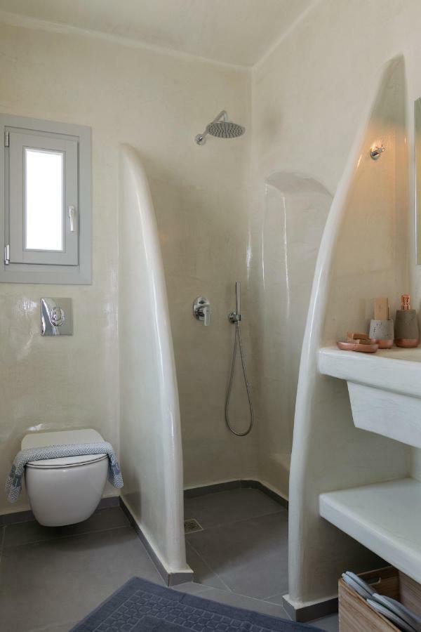 Bianco Diverso Imerovigli (Santorini)