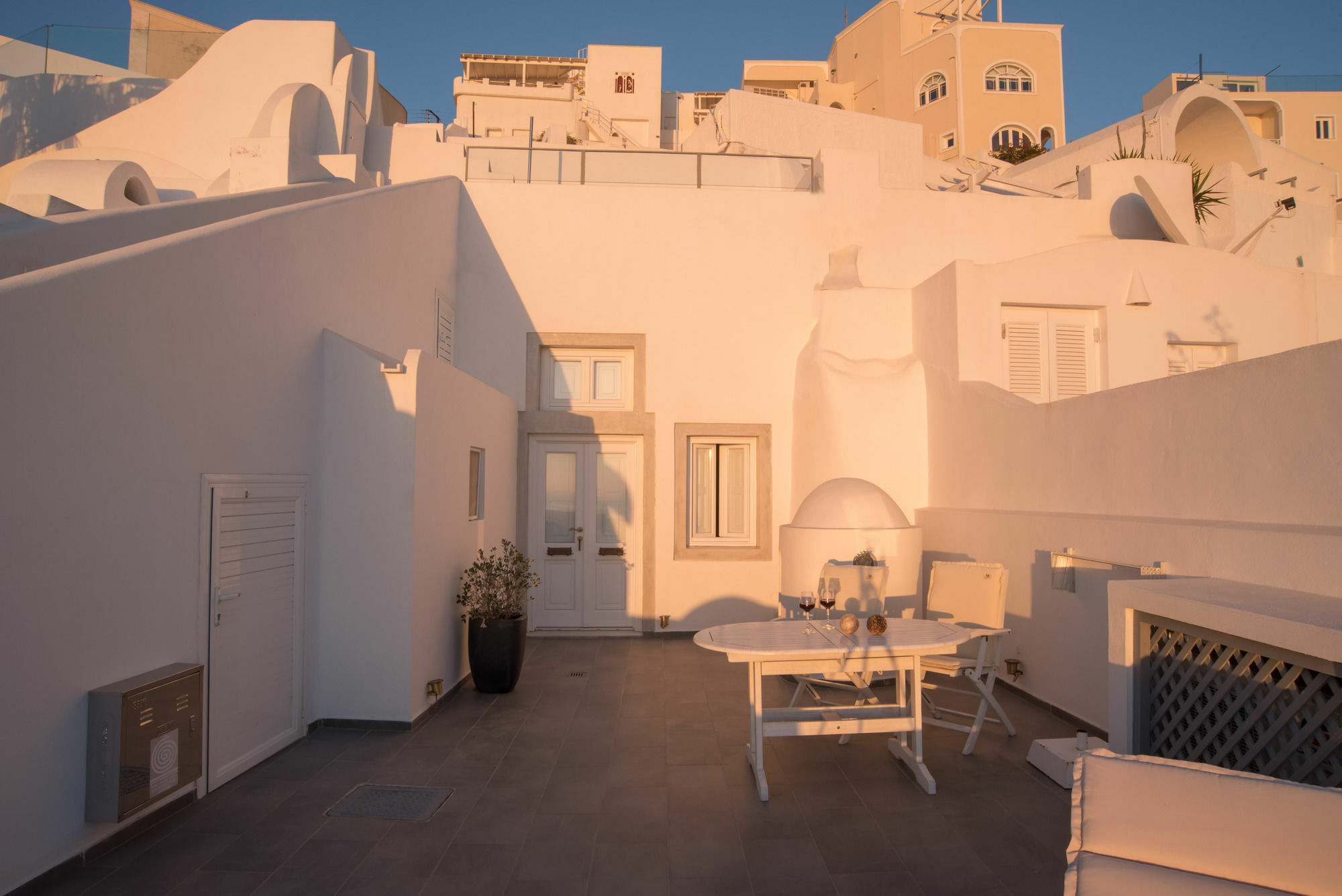 Karpimo Horizon - Caldera View With Private Hot Tub * Firostefani