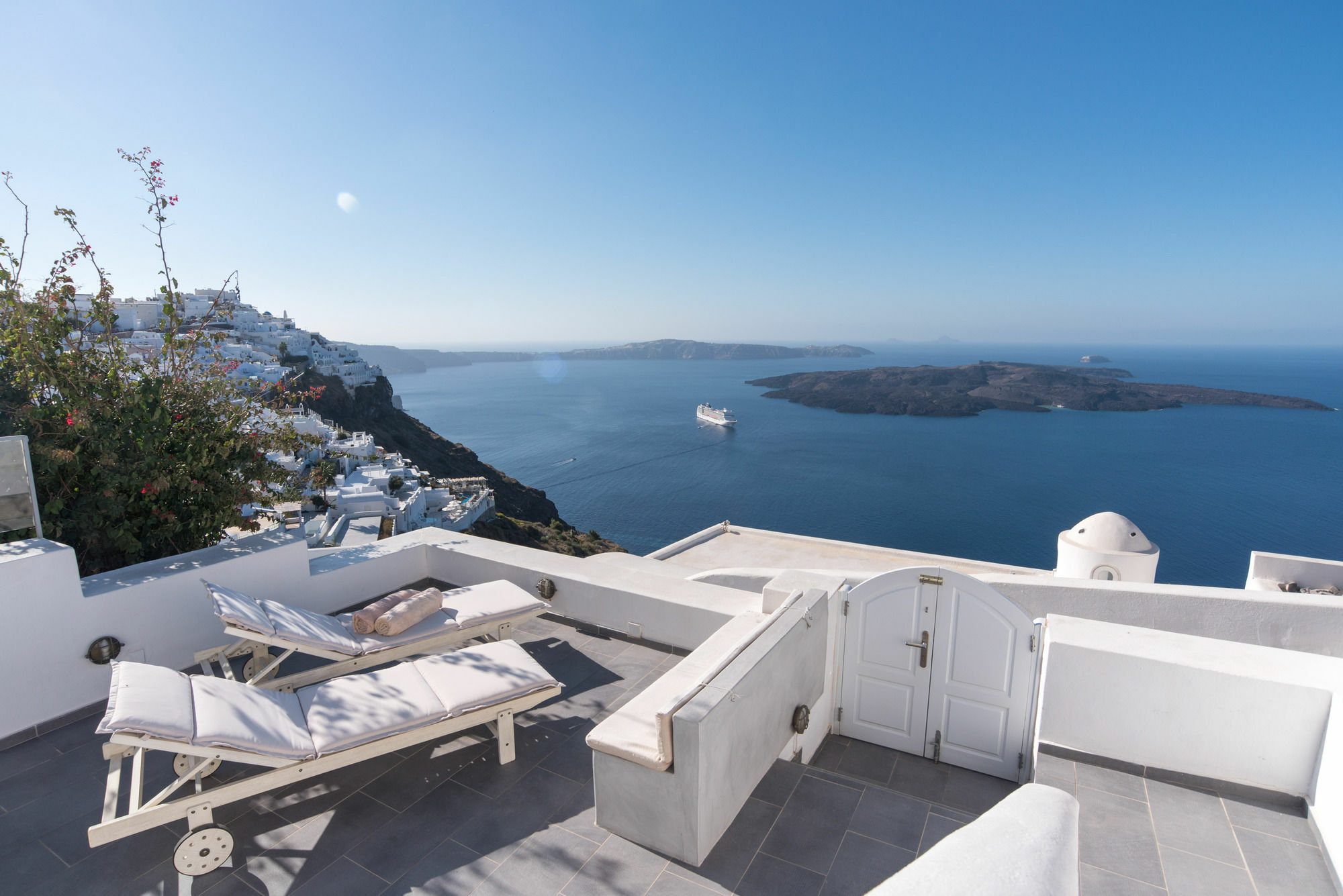 Karpimo Horizon - Caldera View With Private Hot Tub Villa Firostefani