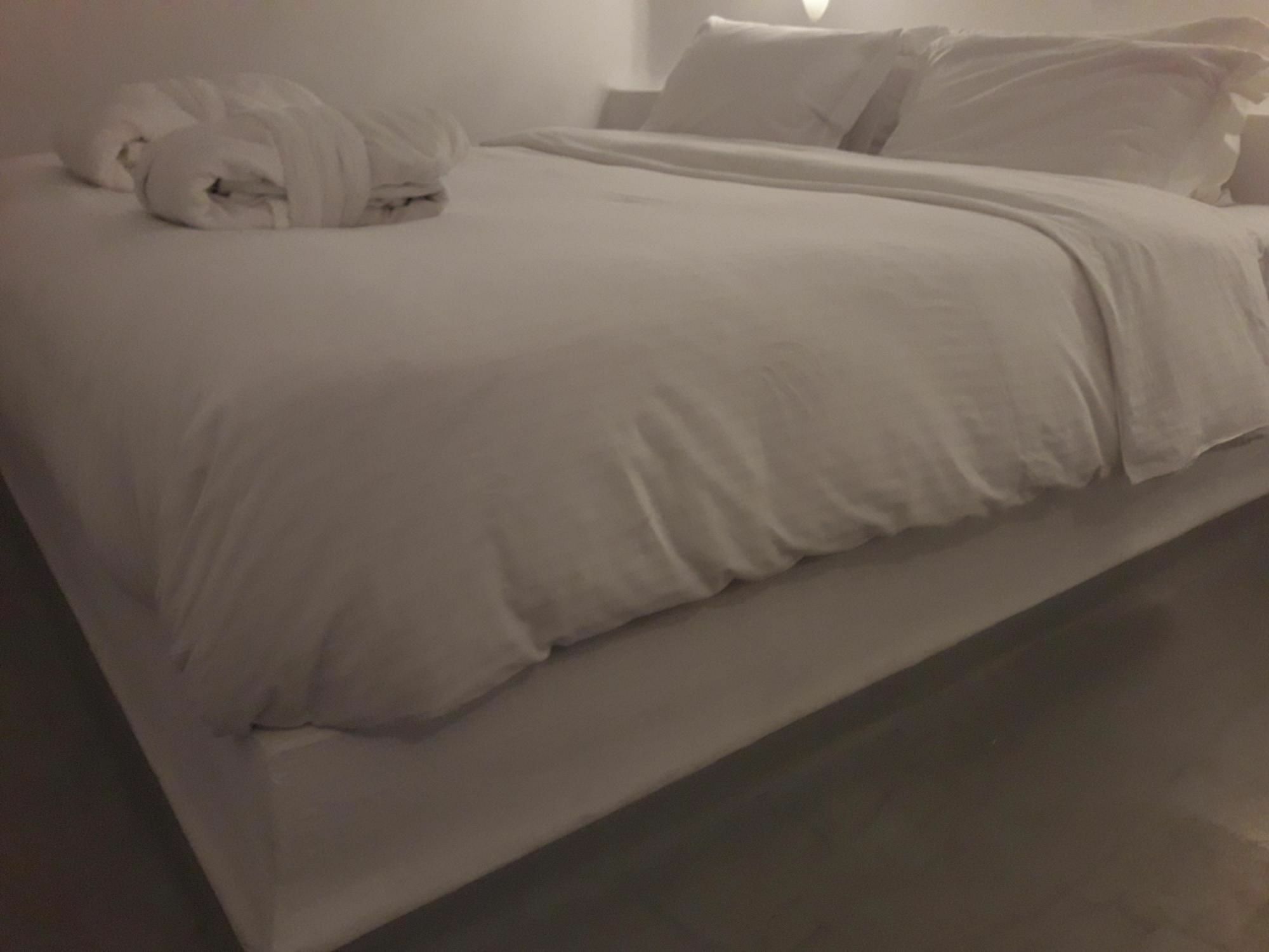 Iriana Suites