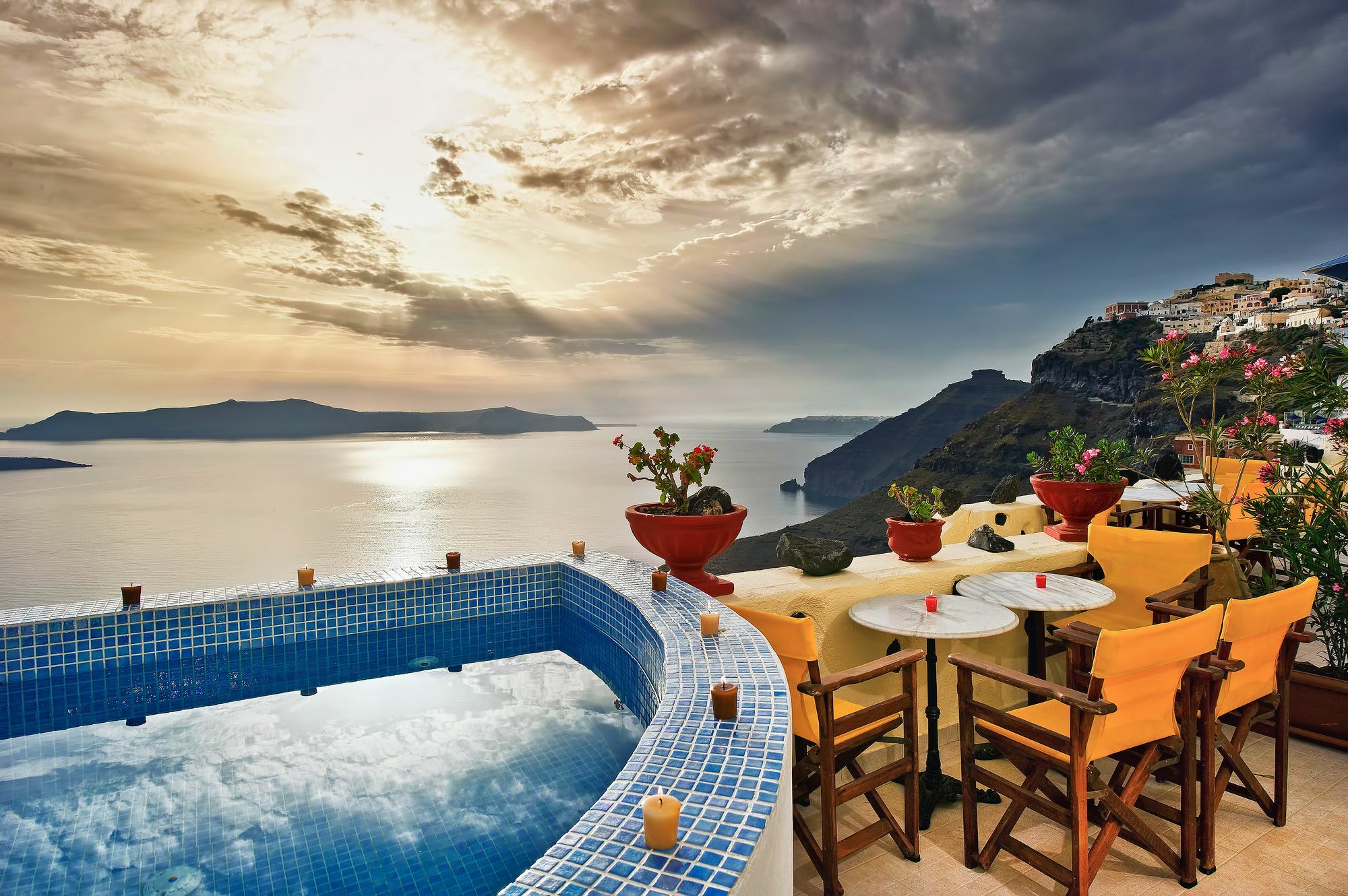 Iriana Suites Fira (Santorini)