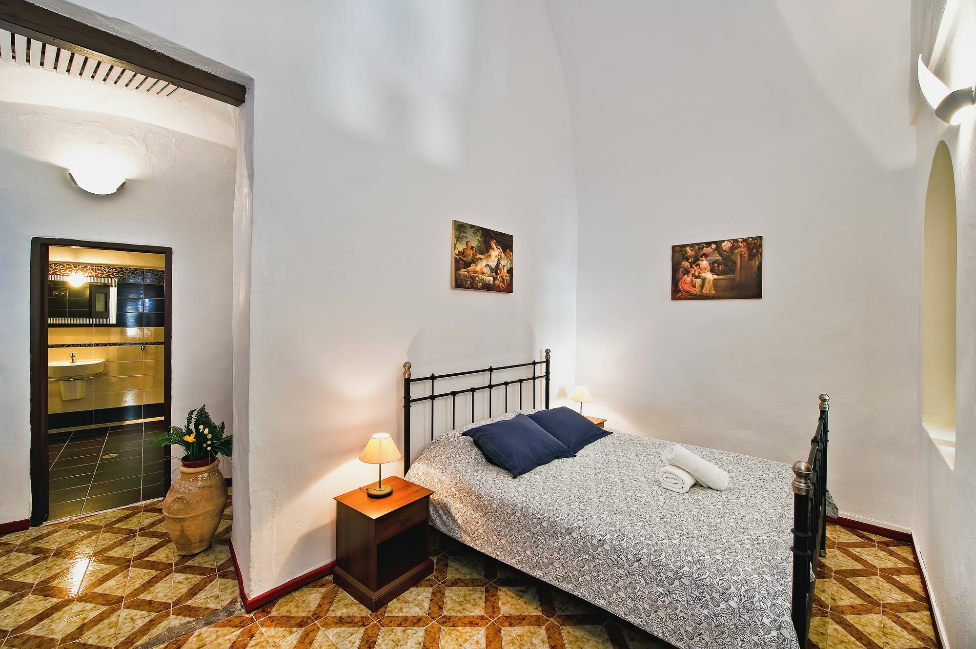 Iriana Suites Apartment
