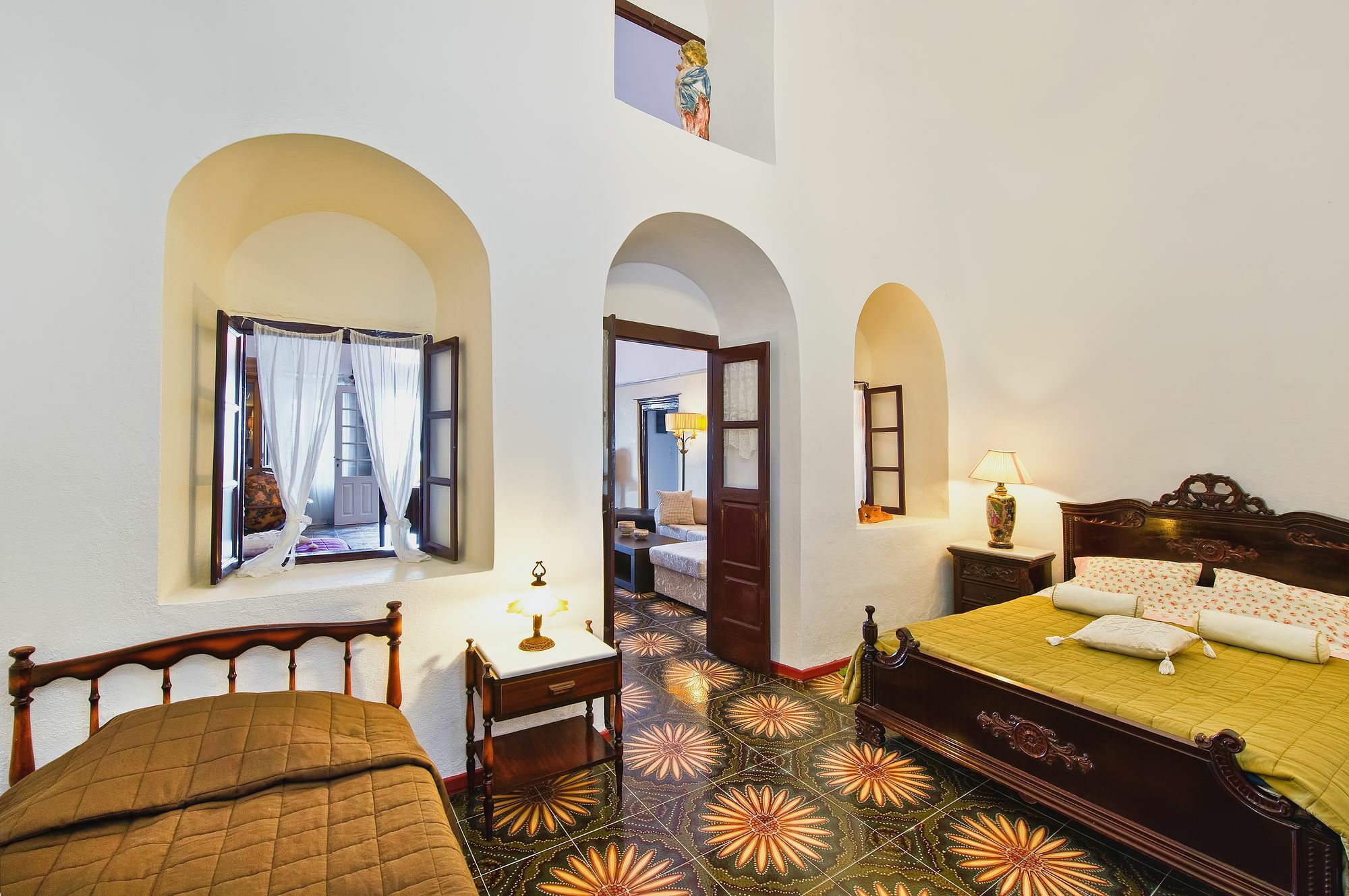 Iriana Suites * Fira (Santorini)