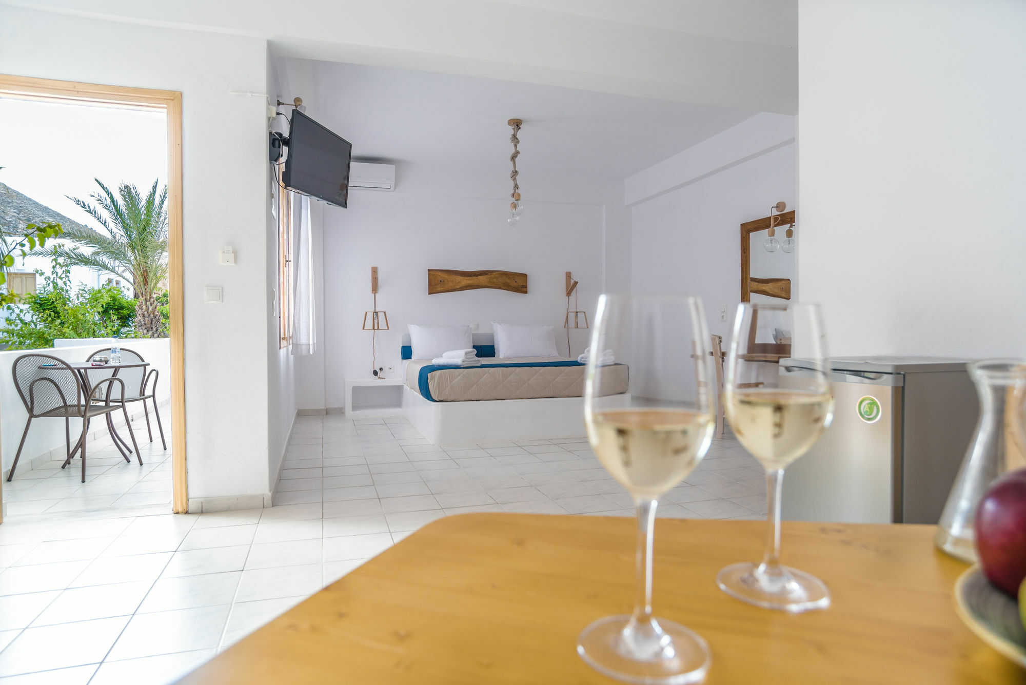 Santorini Crystal Blue 4* Kamari (Santorini)