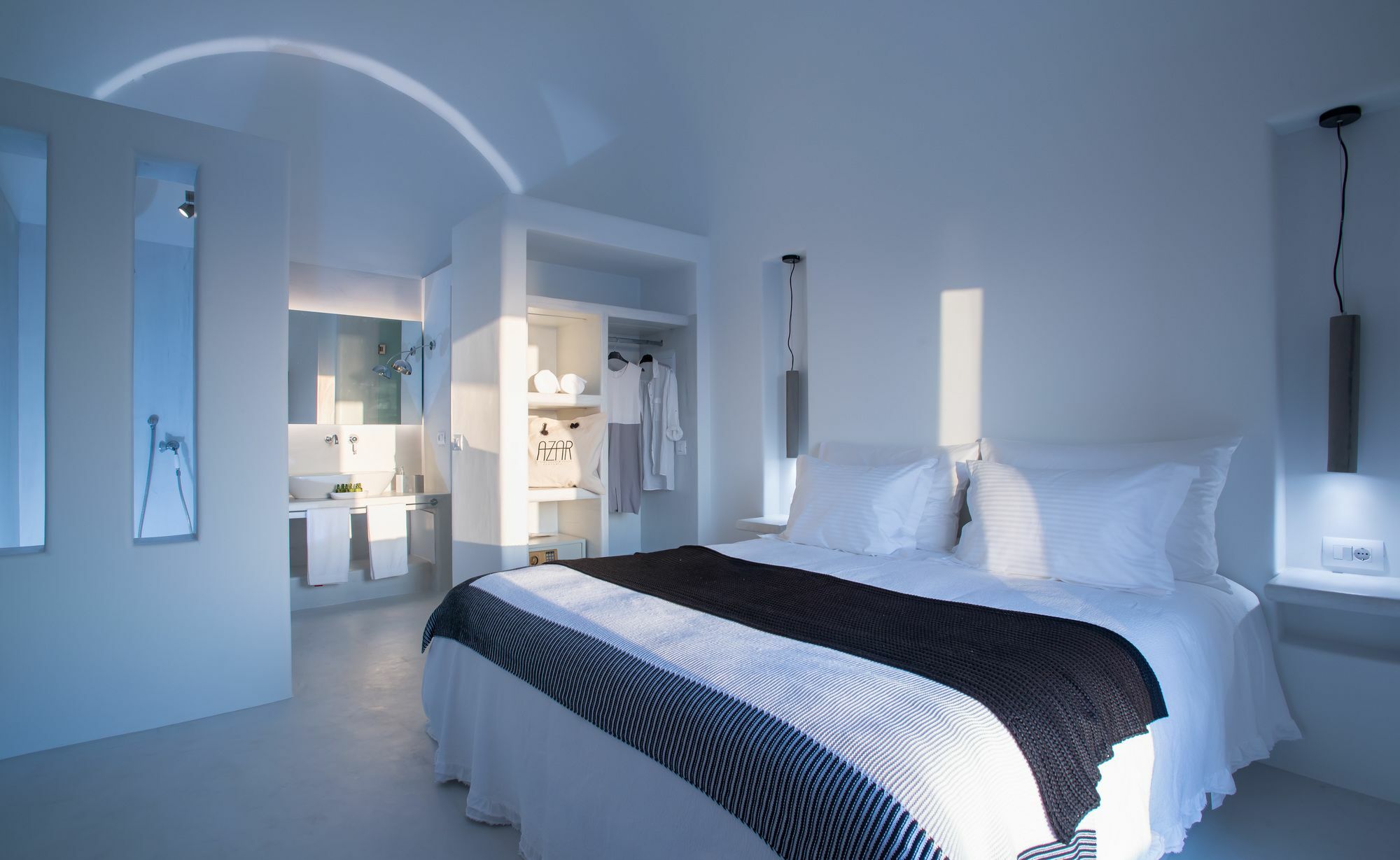 Azar * Imerovigli (Santorini)