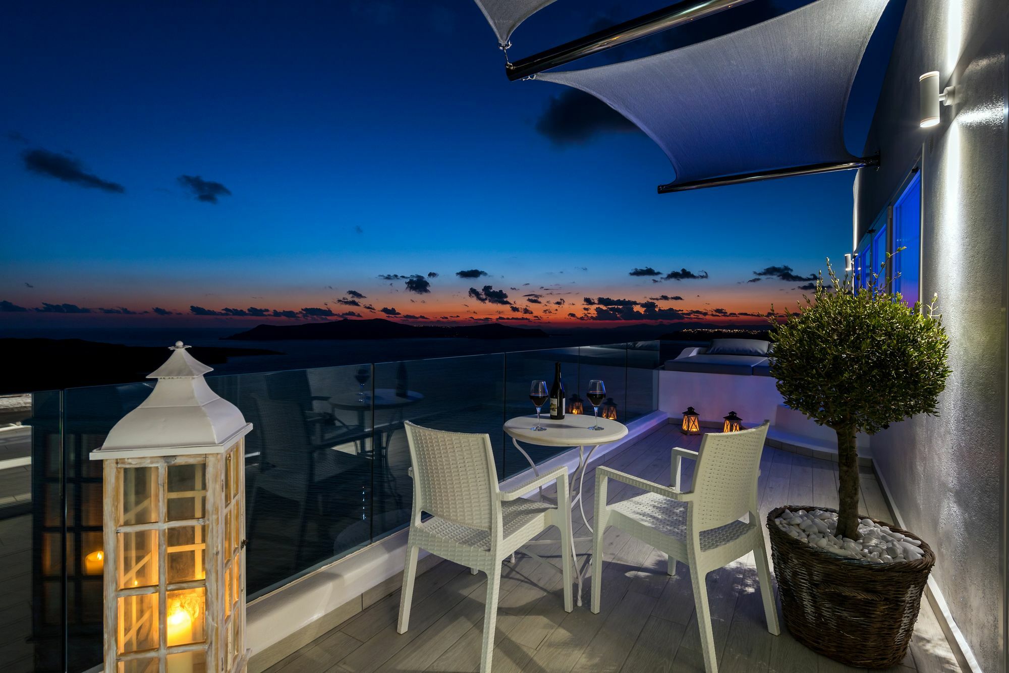 Deep Blue Villa *