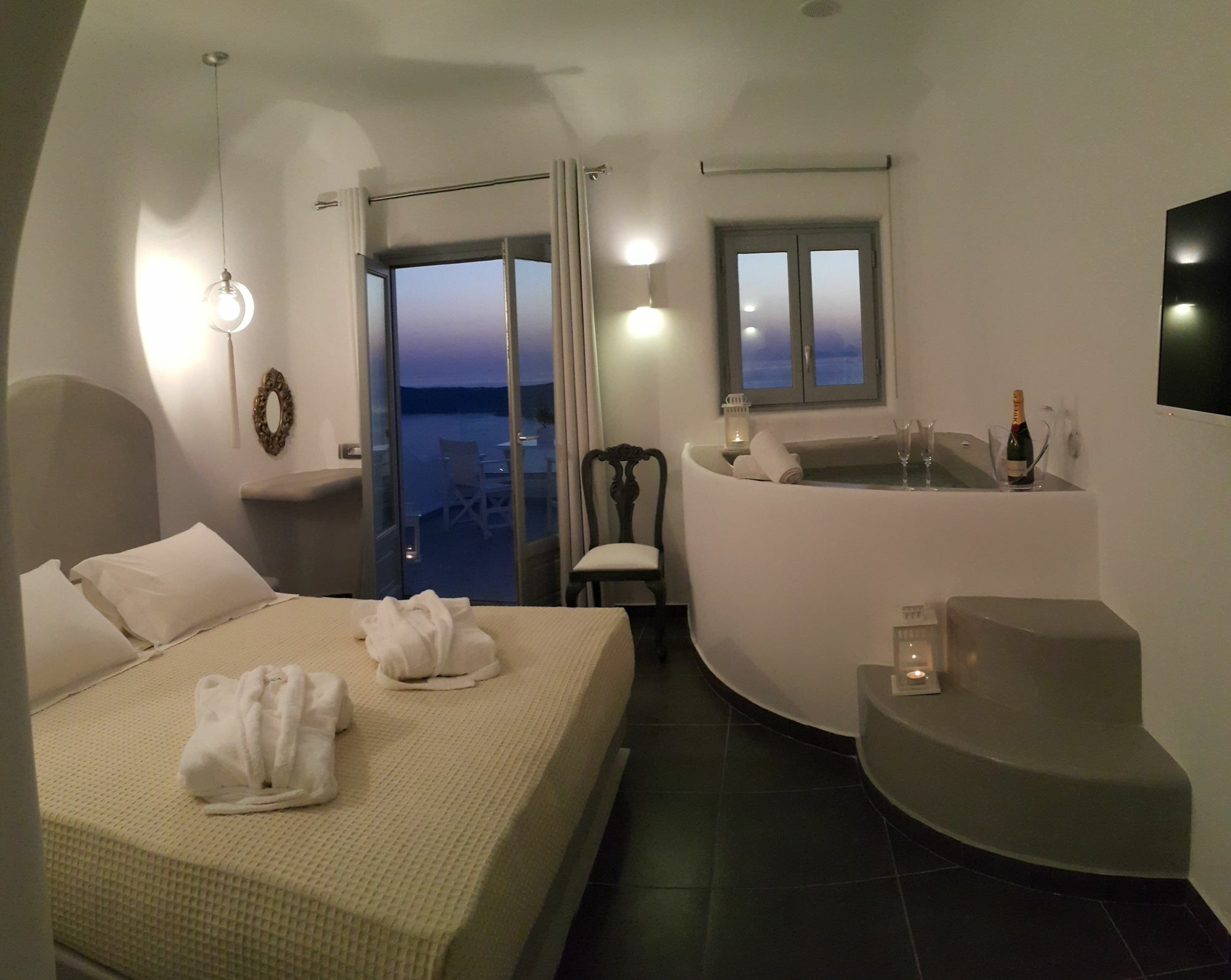 Villa Unique Imerovigli (Santorini)