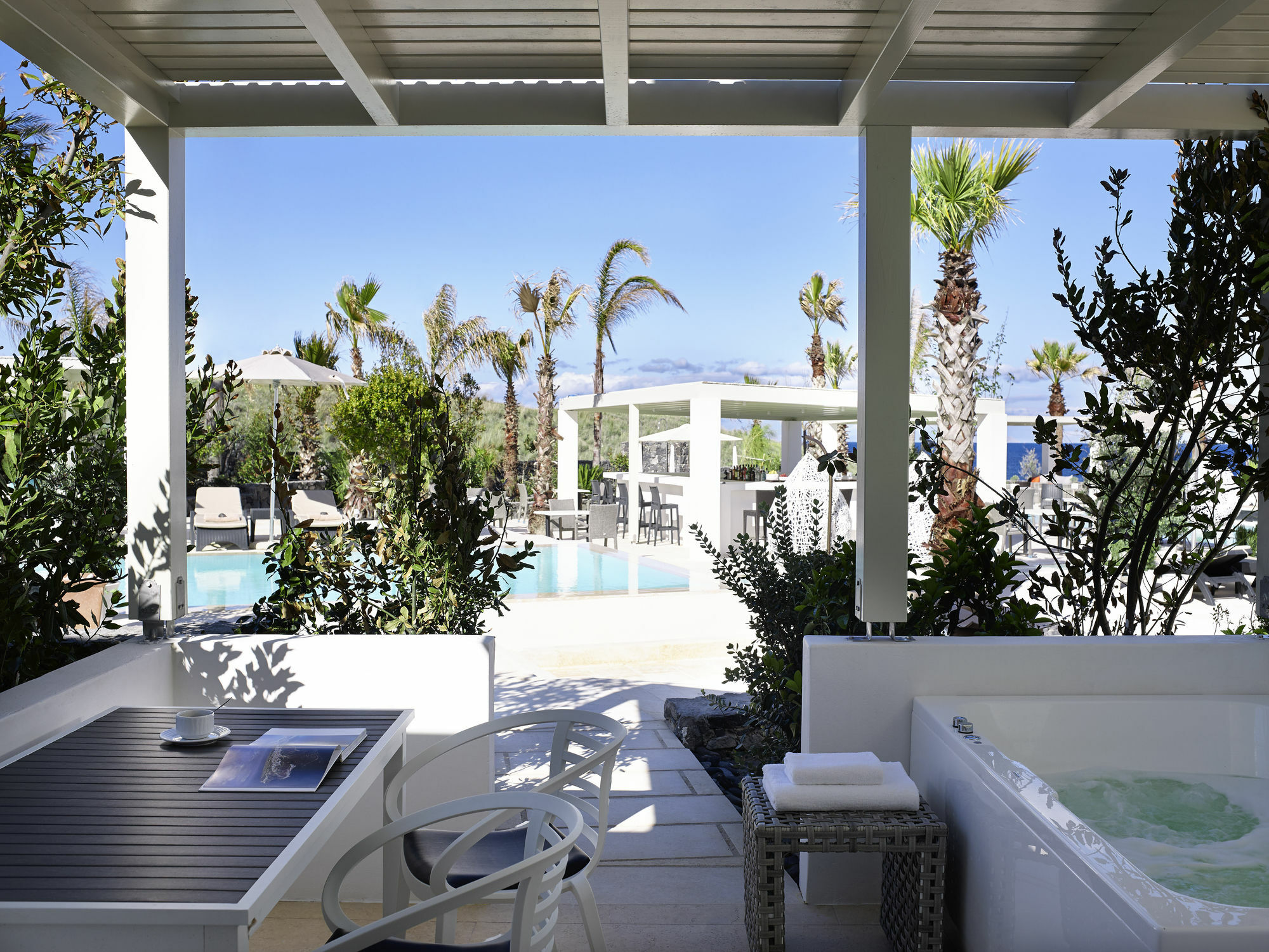 Aurora Luxury Suites