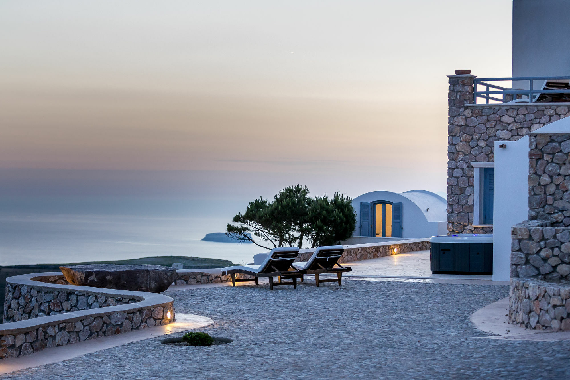 Villa Enastron