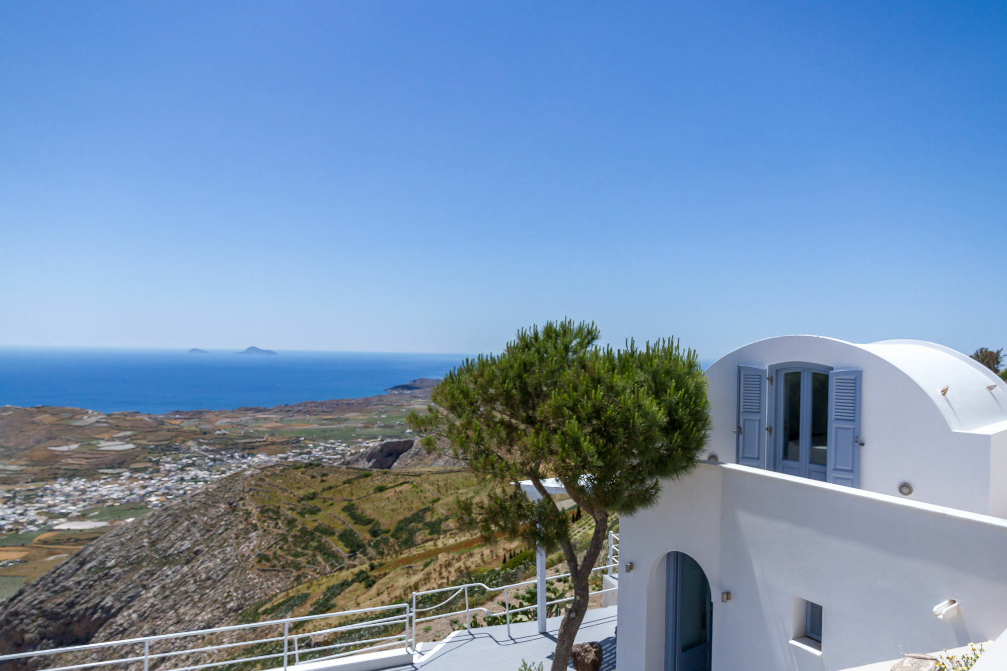 Enastron Villa Perissa (Santorini)