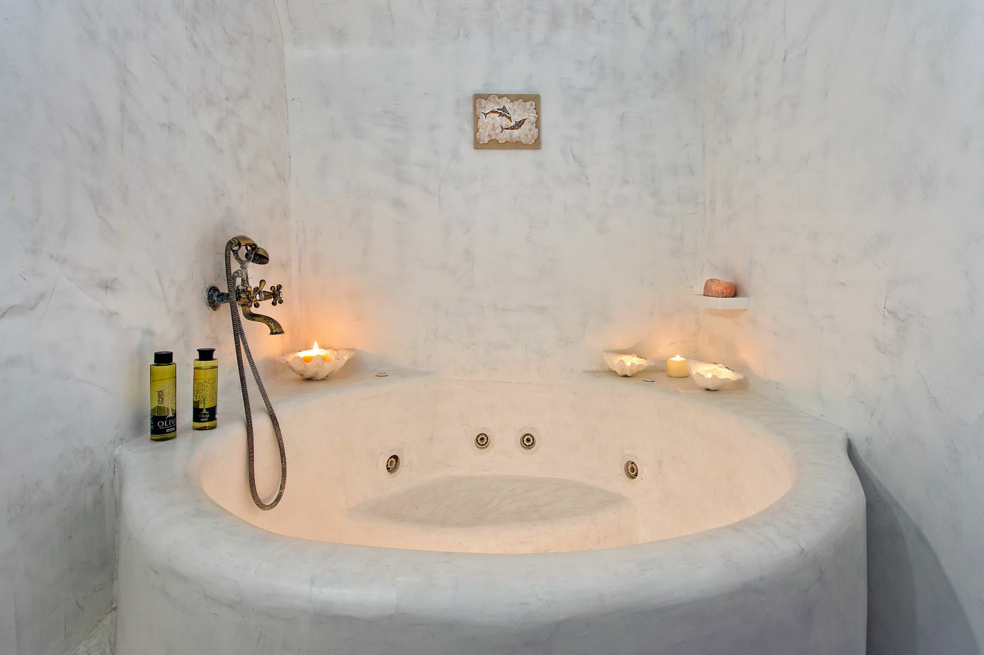 White Cave Private *